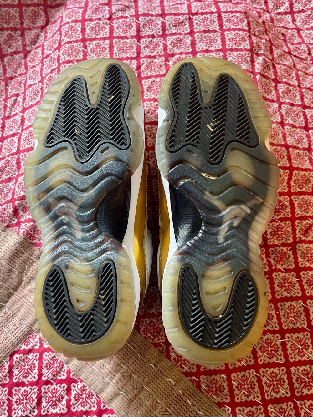 Air Jordan 11 Retro Low "Closing Ceremony" Sneakers (Style Code: 528895-103) - Picture 9 of 10